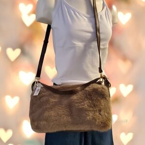 🤎 Faux Fur Crossbody Shoulder Bag – NEW‎ WITH TAGS
